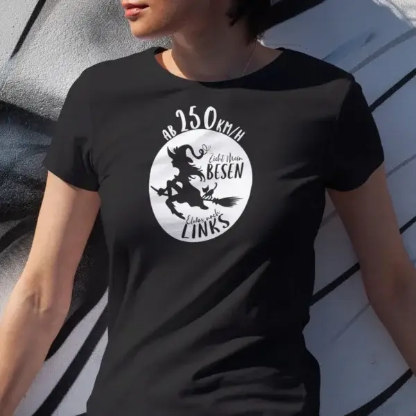 Damen-Shirt “Hexenritt” – Baumwolle, mit Humor und Style – Bild 2