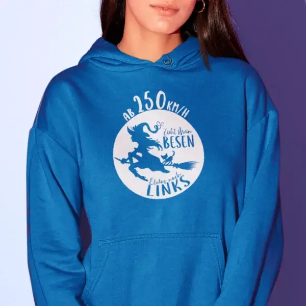 Damen-Hoodie “Hexenritt” – Magie, Komfort und Humor – Bild 3