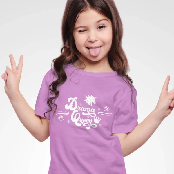 Kinder-T-Shirt “100% Drama Queen” – Für die kleinen Stars des Alltags – Bild 2